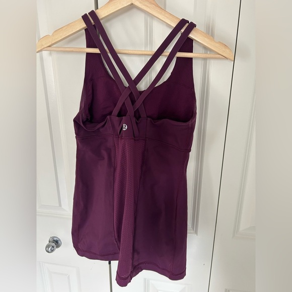 Lululemon purple tank top size 4/6 - Picture 2 of 3
